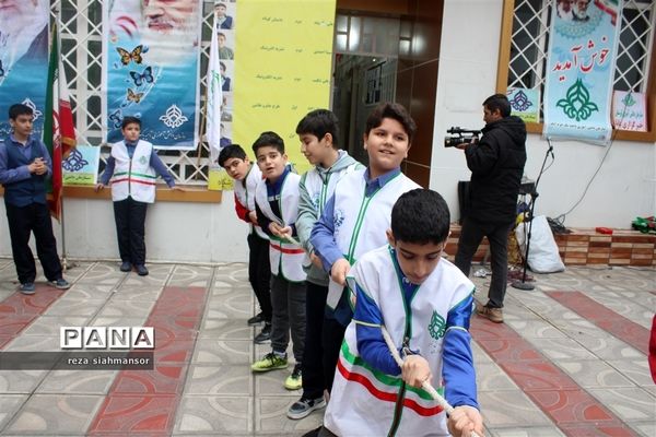 جشن انقلاب در خرم آباد برگزار شد