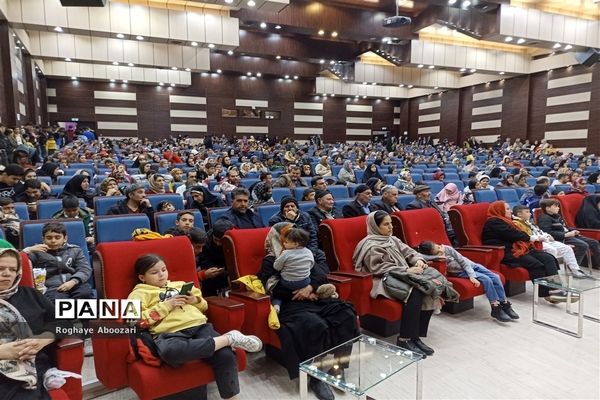 برگزاری جشن مبعث همزمان با دهه مبارک فجر در فرهنگسرای صفادشت