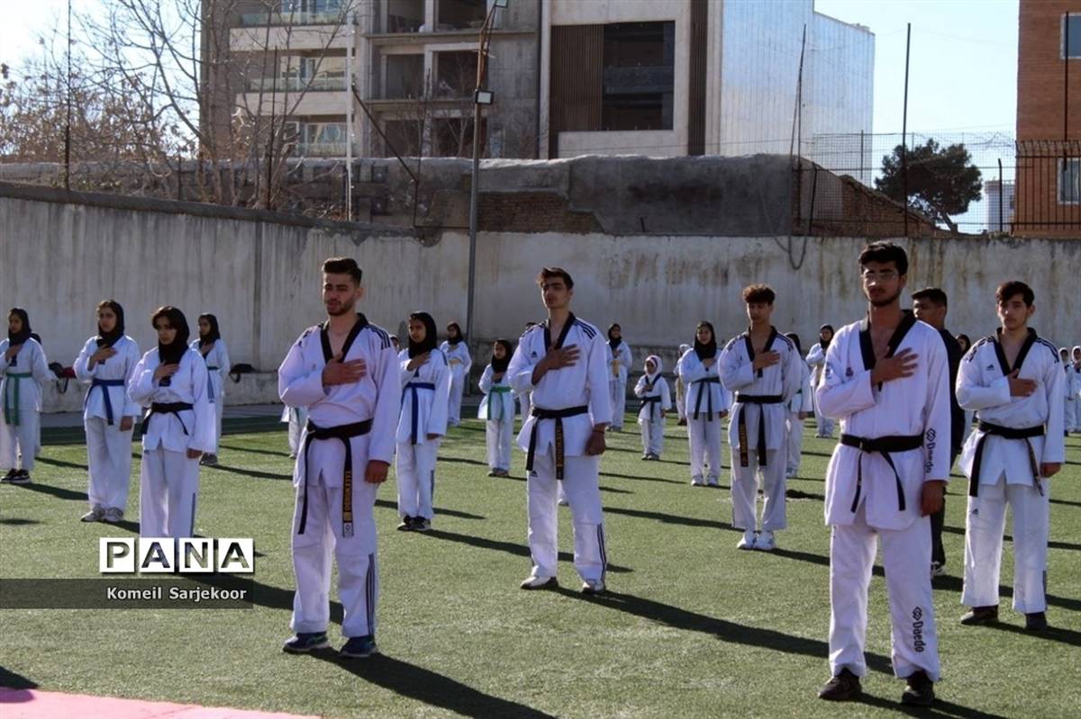 همایش تکواندو کاران در شهرستان گنبد