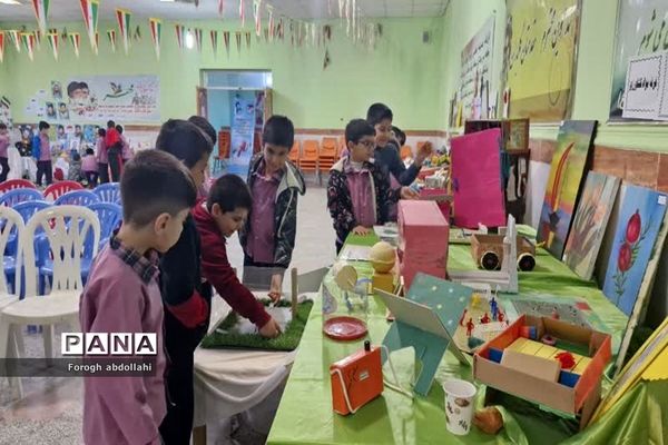 نمایشگاه  همدلی به‌مناسبت دهه فجر در بوشهر