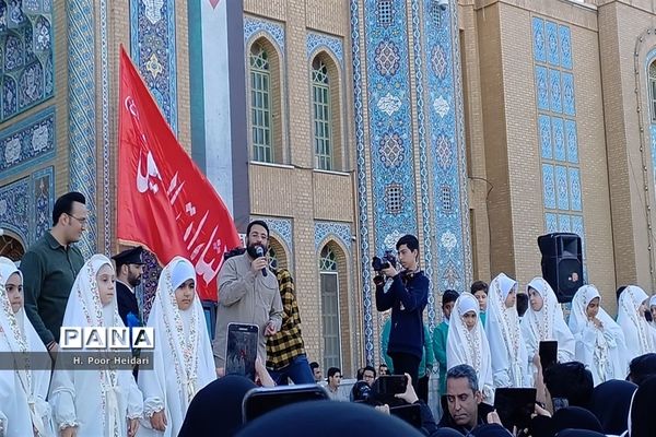 نخستین اجرای سرود »فرمانده مهدی» در مسجد مقدس جمکران-2