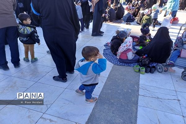 نخستین اجرای سرود »فرمانده مهدی» در مسجد مقدس جمکران-2