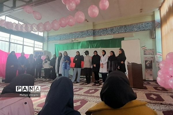 جشن انقلاب در مدارس ناحیه 2 شهرری