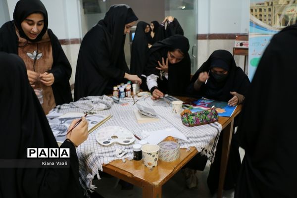 یادواره «پدران آسمانی» در دبیرستان شاهد نجمیه قم-2