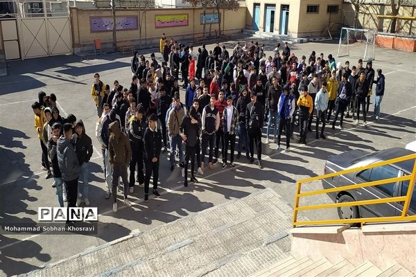 برگزاری جشن انقلاب در مدارس شهرستان ملارد