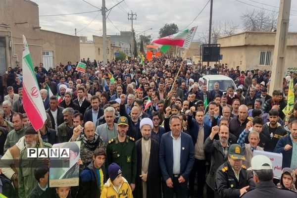 لحظه‌ به‌ لحظه با مردم سروستان در جشن ۴۵ سالگی انقلاب اسلامی