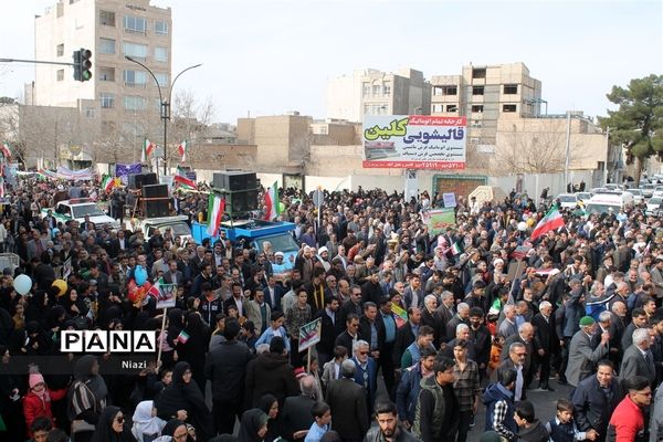 راهپیمایی یوم الله ۲۲ بهمن در کاشمر