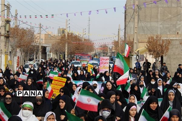 برگزاری راهپیمایی باشکوه ۲۲بهمن ماه در شهر جوادآباد