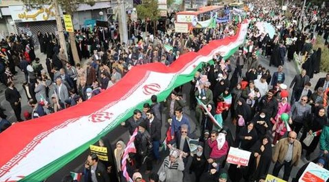 بهمن؛ یادآور حماسه‌ها و رشادت‌ها