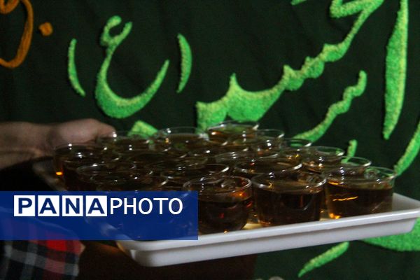 دهه نودی‌ها، ستاره‌های شب هشتم محرم در مسجد امام هادی (ع)