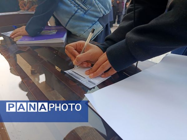  انتخابات شورای دانش‌آموزی در مدارس منطقه رضویه