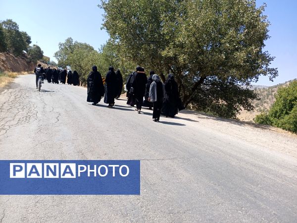 مراسم پیاده‌روی جاماندگان اربعین حسینی در میانکوه 