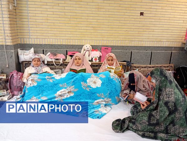 اعتکاف دانش‌آموزی فرصتی برای آرامش و تفکر