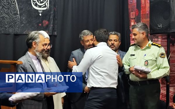 جلسه مذهبی هفتگی به نیت ظهور بقیه الله در خلیل آباد