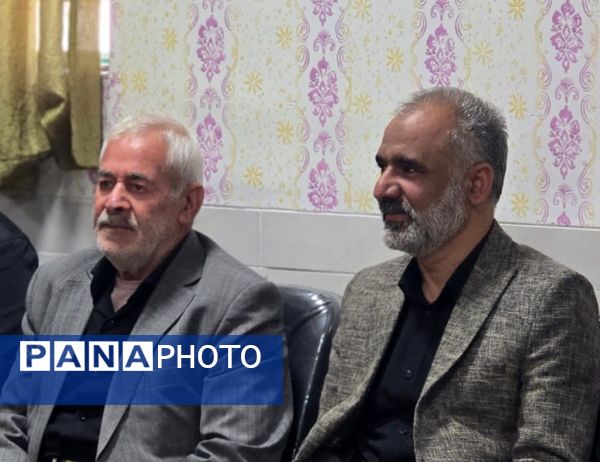 برگزاری مراسم بزرگداشت خانواده شهید تشکری در دبیرستان شاهد فردوس