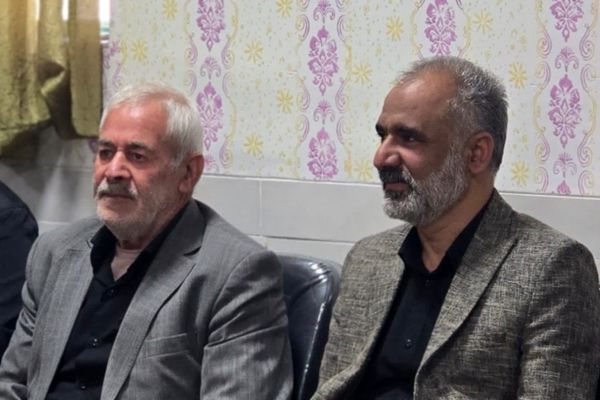 برگزاری مراسم بزرگداشت خانواده شهید تشکری در دبیرستان شاهد فردوس