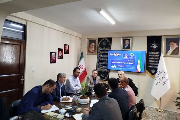 جلسه بررسی و تصمیم گیری در خصوص آزمون مجدد هدایت تحصیلی در مشهد