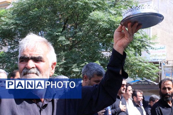 تشییعی که بهارستان را یکپارچه عزادار و مفتخر کرد