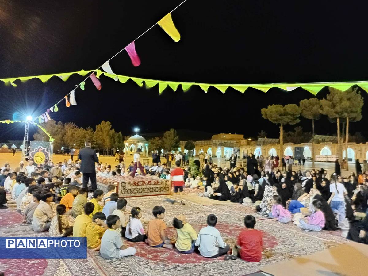 حضور پرشور کودکان در جشن میلاد حضرت محمد (ص) و امام صادق (ع)