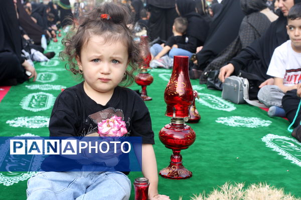 برپایی سفره حضرت رقیه(س) در زنجان