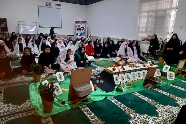 حضور مادران شهدا در مدرسه شهید رزمی خلیل آباد