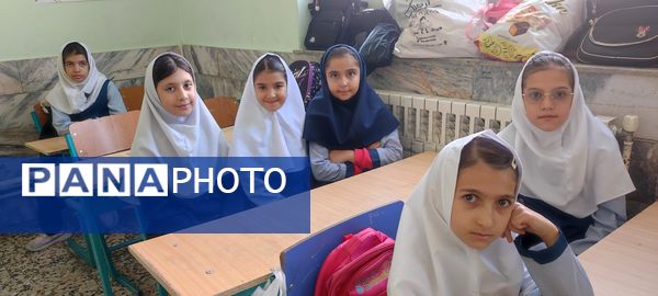 جشن خودکار پایه چهارم مدرسه شهید خاقانی در شهرستان شیروان