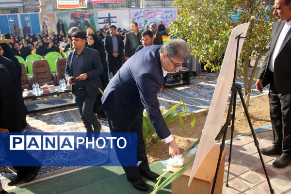 نواخته‌شدن زنگ انقلاب در مدارس استان بوشهر 