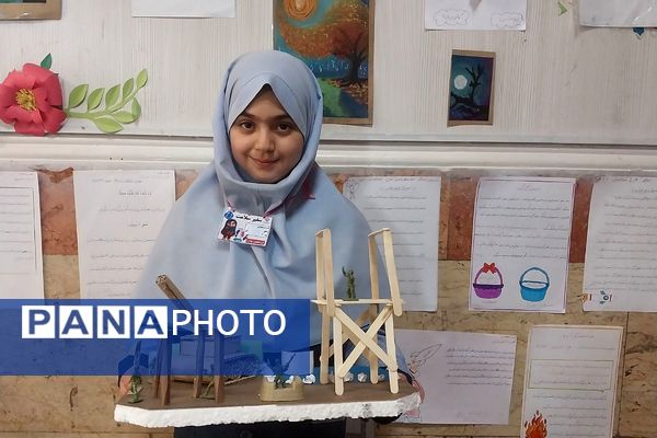 نمایشگاه دست سازه های دانش‌آموزی در دبستان شهید مجید مجیدی ناحیه دو شهرری 