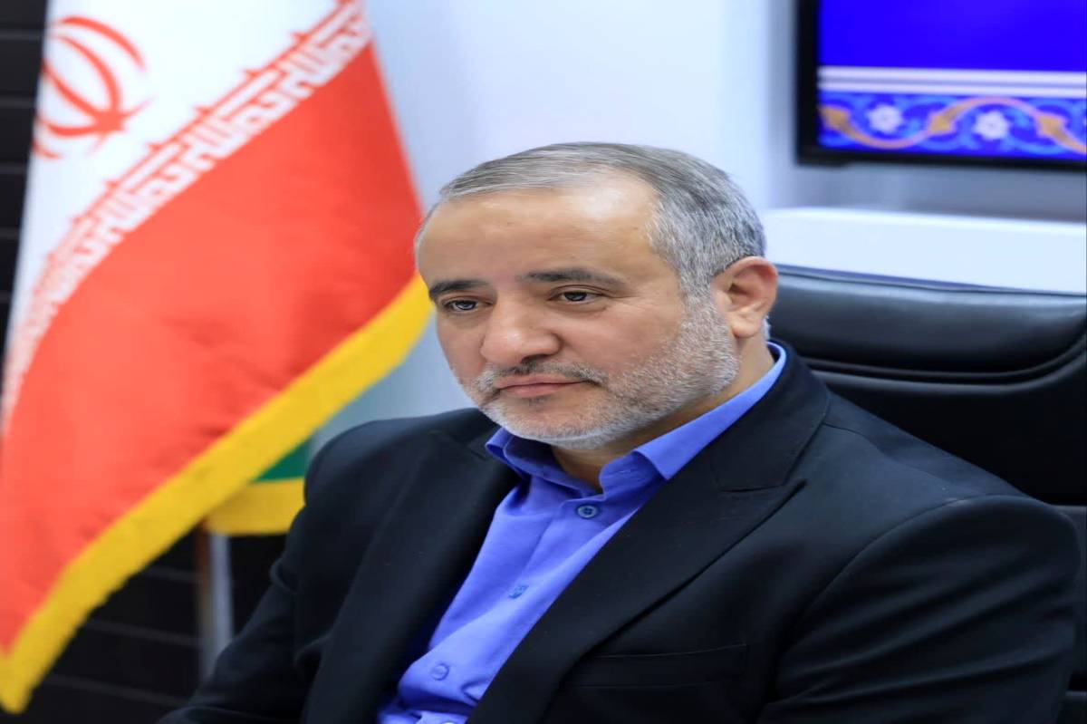 فعالیت های مدیران آموزش و پرورش بایستی با روحیه دهه شصتی ولی با اندیشه های نسل نو باشد