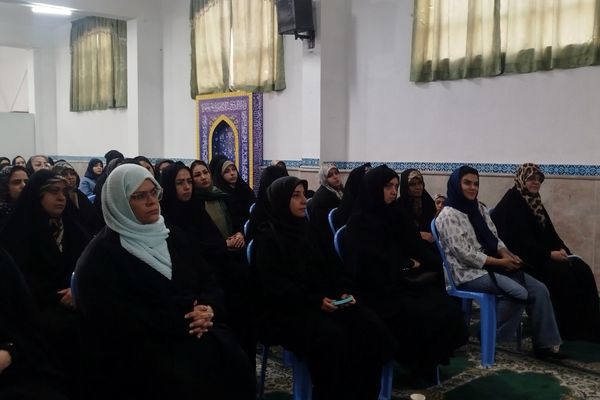 اولین جلسه اولیا مربیان دبیرستان پژمان بختیاری