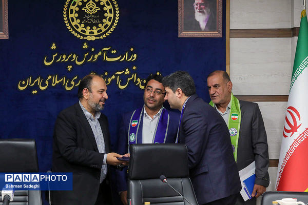 نشست معاون پرورشی و فرهنگی وزارت آموزش و پرورش با معاونان پرورشی، تربیت‌بدنی و مسئولان سازمان دانش‌آموزی آذربایجان شرقی