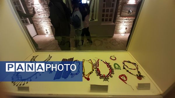 فلک‌الافلاک میزبان دانش‌آموزان‌دبیرستان‌ریحانه