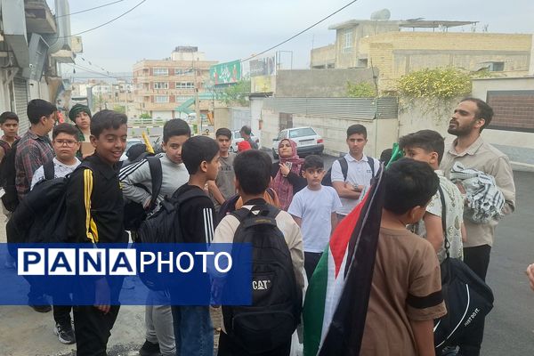 بزرگ مردان کوچک به سرزمین نور رهسپار شدند