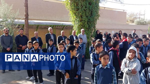ویژه‌برنامه هفته نیروی انتظامی در دبستان شرف‌الدین علی 