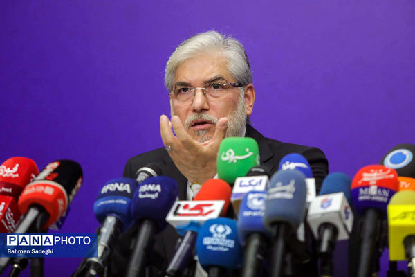 نشست خبری وزیر علوم، تحقیقات و فناوری