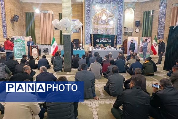 برپایی میزخدمت باحضور مسئولان و نمایندگان قوای مجریه و مقننه در بخش خاوران شهرستان ری