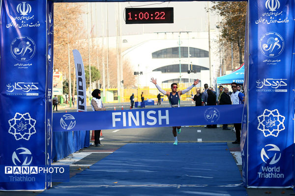 دواتلون باید در ویترین ورزش دانش‌آموزی قرار بگیرد/ پرچم ایران را بر بام جهان بالا می‌بریم