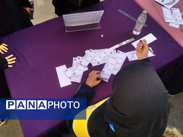 انتخاب نمایندگان شورای دانش‌آموزی در دبیرستان شاهد تکتم ناحیه سه