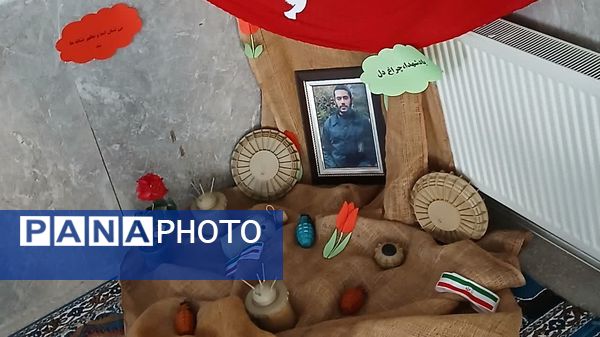 وداع دانش‌آموزان هنرستان الزهرا با پیکر مطهر شهید گمنام