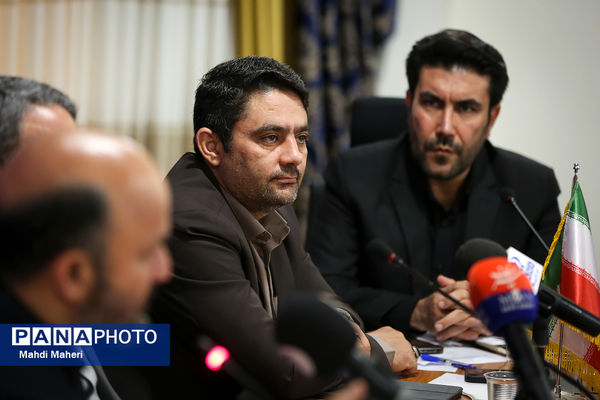 همایش آموزشی توجیهی کارشناس مسئولان امور شوراهای آموزش و پرورش و آموزش از راه دور استان‌های سراسر کشور