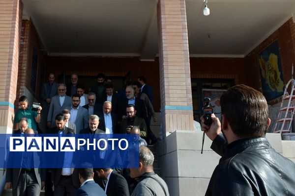 سفر یک‌روزه استاندار تهران به شهرستان بهارستان