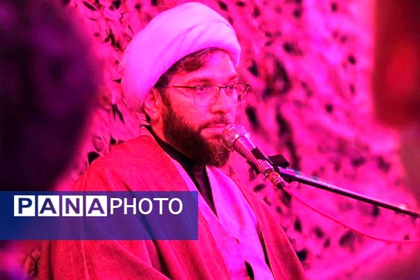 مراسم اختتامیه اعتکاف دانش آموزی در ناحیه دو شهرری 