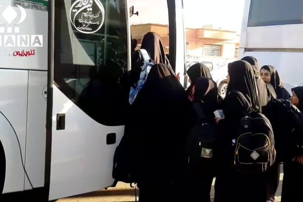 اعزام کاروان دانش‌آموزی راهیان نور به مناطق عملیاتی دهلران و مهران 