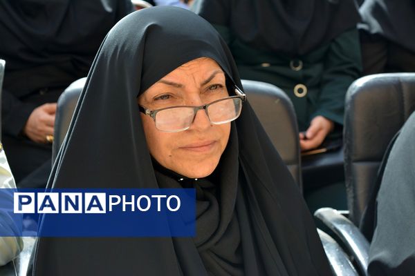 مهر زنگ روشنایی، امید و مقاومت