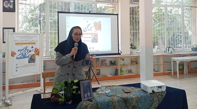 نشست های تخصصی شعر خوانی برای کودکان و نوجوانان و والدین در کانون پرورش فکری 