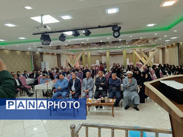 همایش باغبان تربیت  در خلیل آباد برگزار شد