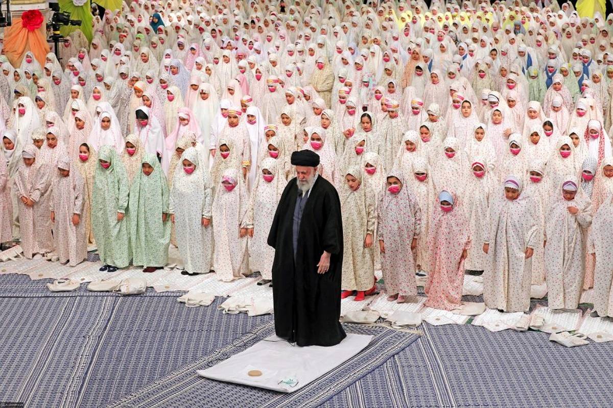 نماز، راهی به سوی آرامش و تقویت تاب‌آوری روانی دانش‌آموزان است