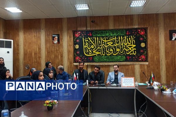 نشست صمیمی قائم‌مقام سازمان دانش‌آموزی کشور با رؤسای شورای دانش‌آموزی شیراز