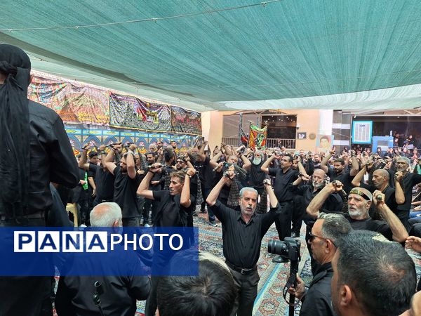 مراسم عاشورای حسینی در انگورستان ملک اصفهان