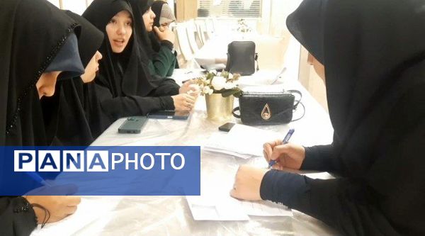 گفتگوی صمیمانه فرماندهان واحد های بسیج دانش آموزی